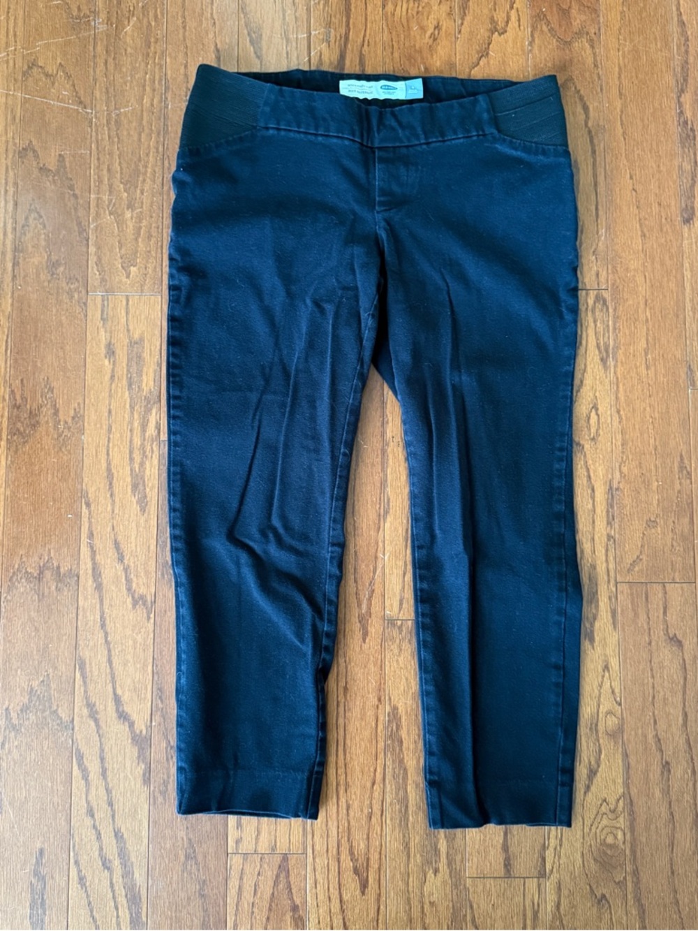 Old Navy Black Maternity Pixie Pants Size 4